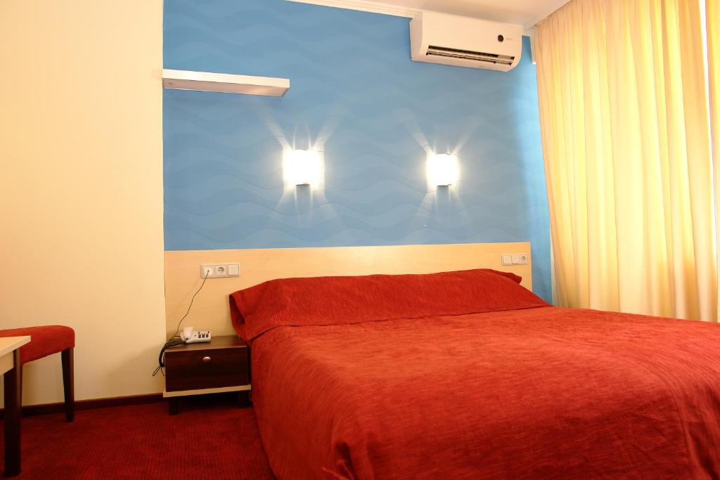 7 Days Hotel Kamyanets-Podilskyi Bilik gambar