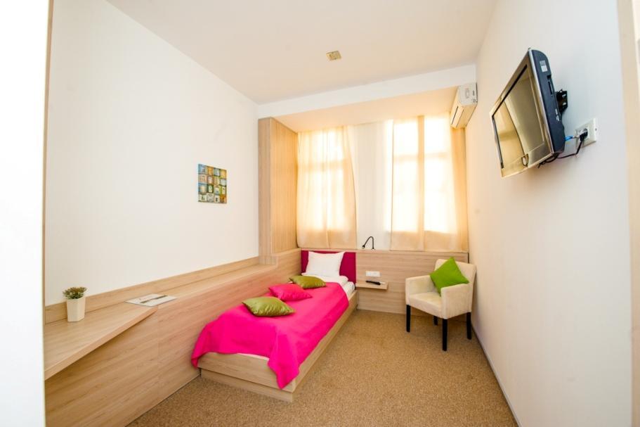 7 Days Hotel Kamyanets-Podilskyi Luaran gambar