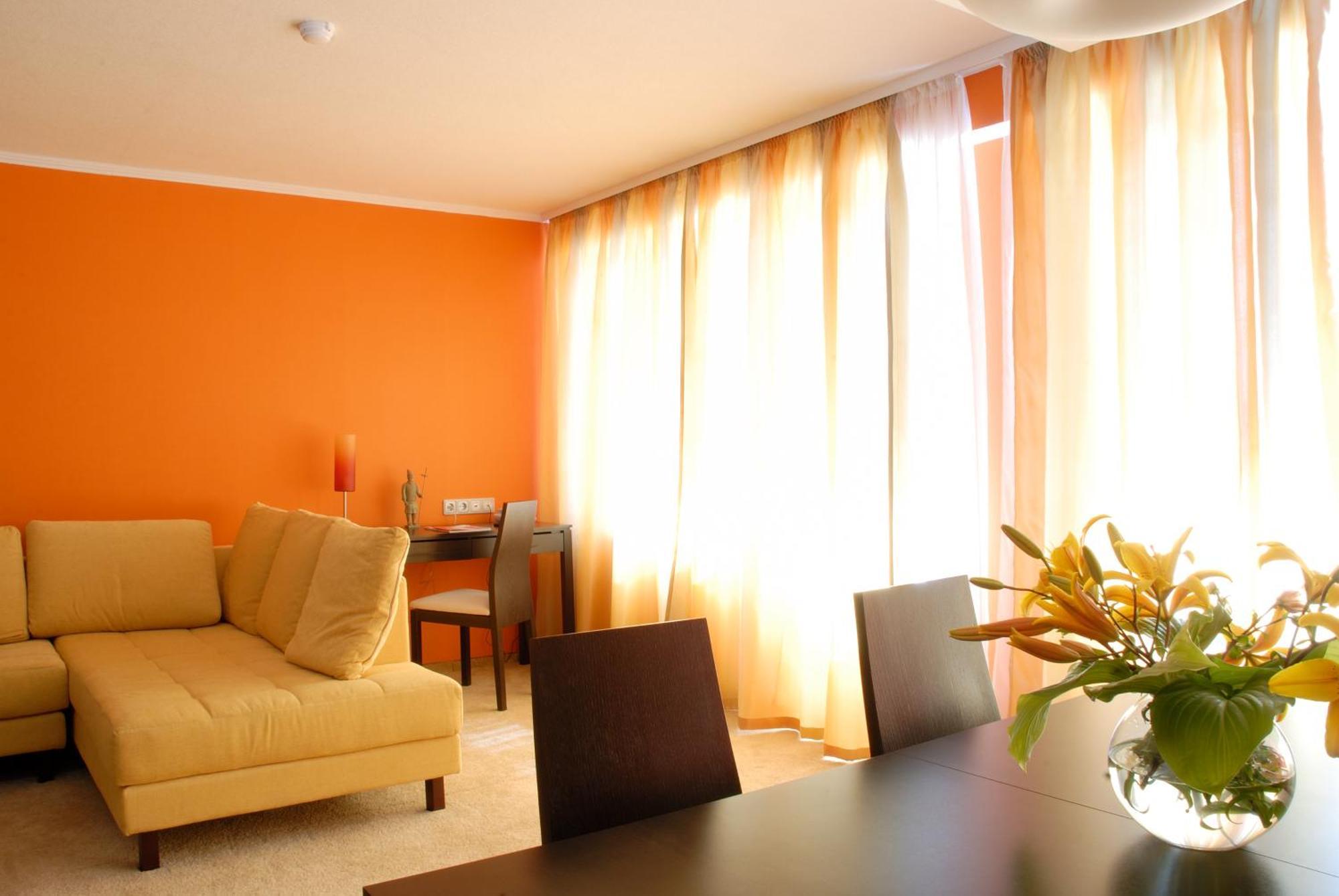 7 Days Hotel Kamyanets-Podilskyi Luaran gambar