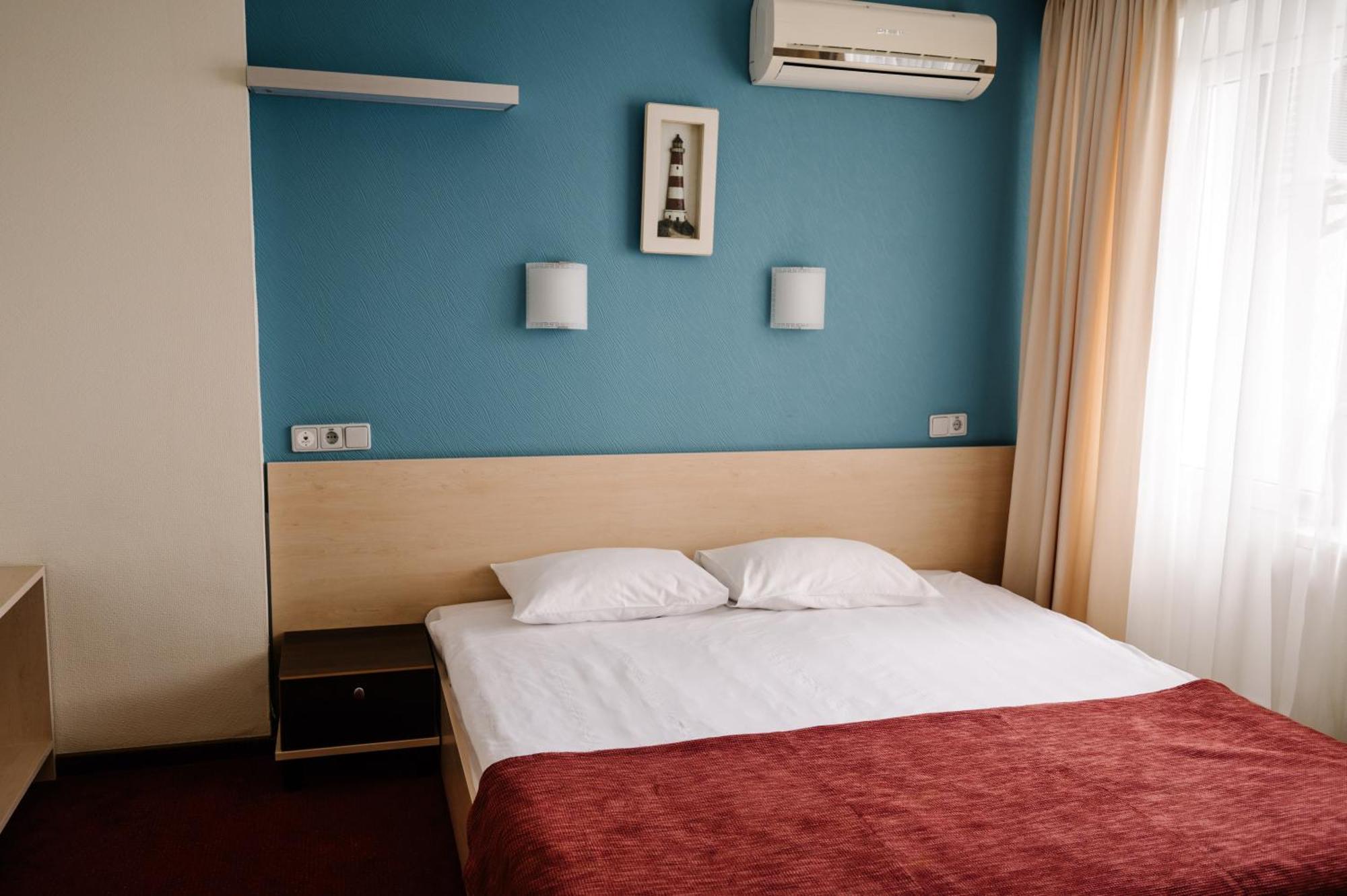 7 Days Hotel Kamyanets-Podilskyi Luaran gambar